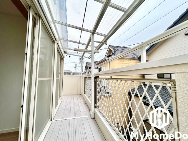 守山区元郷2丁目の前面道路含む現地写真|前面道路との高低差がほとんどないので、車の出し入れもスムーズに行えます。