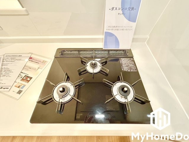 守山区元郷2丁目の玄関|大容量の玄関収納で家族の靴もきれいに収まり、玄関はいつでも広々快適に収納できます。