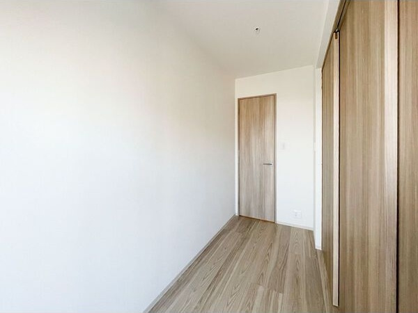 S-RESIDENCE烏森aureate(オリート)の玄関