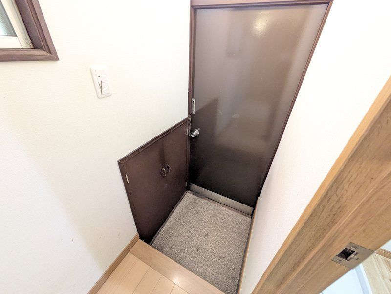 中央町1丁目戸建 のトイレ