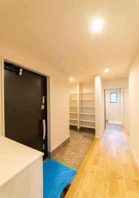 【玄関】 | 綾瀬市蓼川1丁目 新築戸建 全1棟