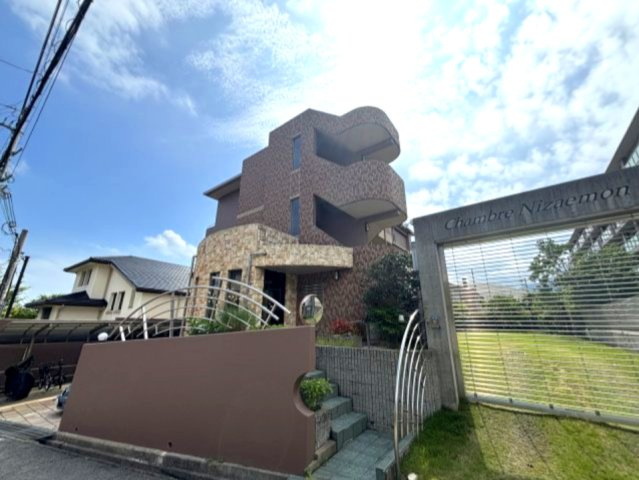 シャンブル仁左衛門の外観