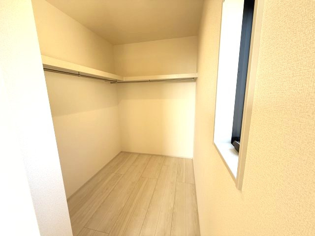リーブルガーデンＳ第19渋川金井　2号棟の収納|2階:洋室1収納 ウォークインクローゼットです
