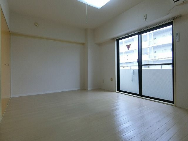 リッツハウスの寝室