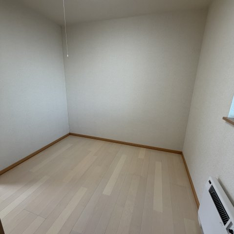 グリーンスタジオの洋室|使い勝手のいい洋室です