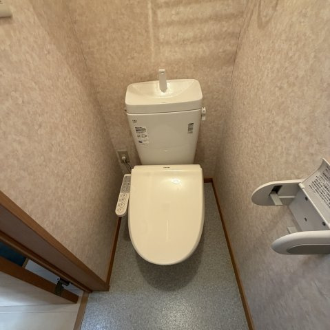 グリーンスタジオのトイレ|落ち着いたトイレです