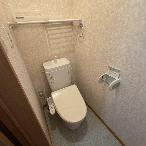 グリーンスタジオのトイレ|コンパクトで使いやすいトイレです