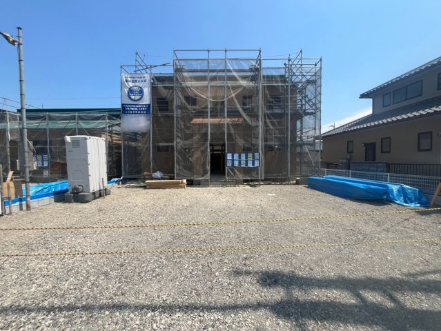 【Livele Garden】　古河市中田　第４　全2邸の外観|カースペース並列4台駐車可能♪
※車種によります
2026年7月撮影