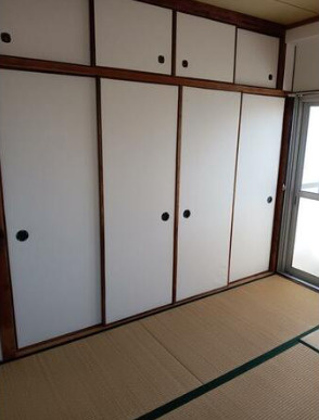 海峡ハイツの収納