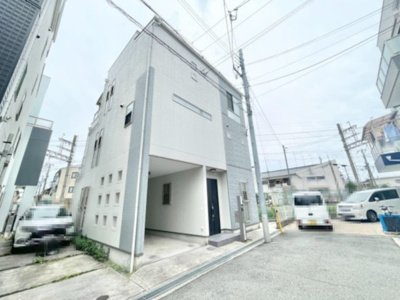 【外観】 | 豊中市庄内宝町２丁目中古戸建 | 物件を比較検討したいお客様には、「物件比較見学プラン」をご用意しております。こちらの物件だけでなく、お客様の希望に沿った物件を、いくつかまとめてご案内させて頂きます。