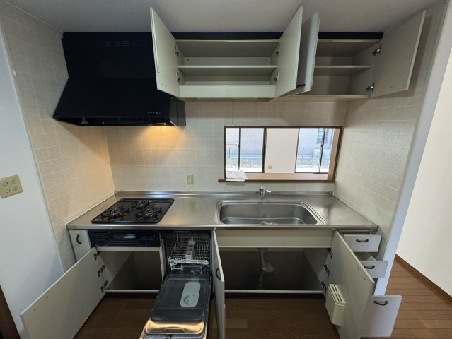 和歌山市六十谷・中古戸建・116850のキッチン