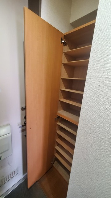 マノワールの玄関