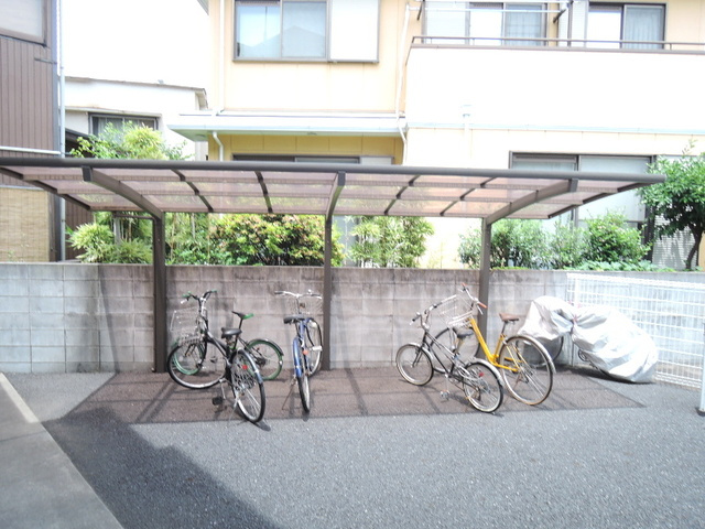 マノワールのその他|★屋根付き駐輪場★