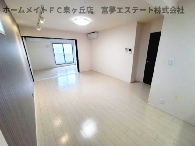 【居間・リビング】 | フジレジデンス | ※イメージ　同物件別号室の写真