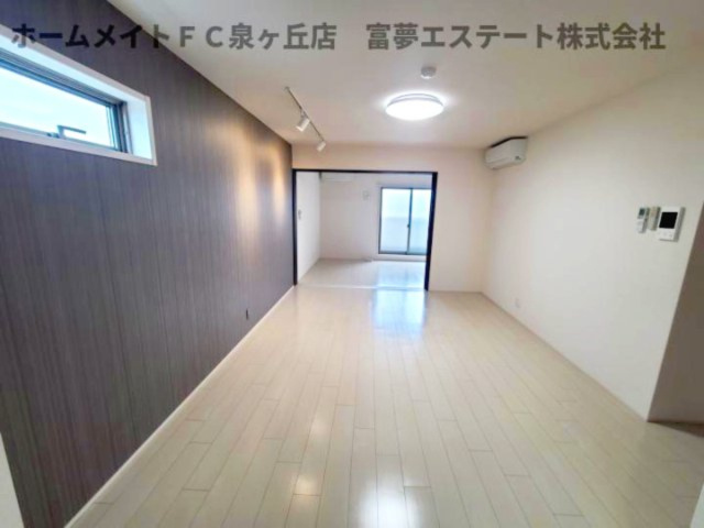 【居間・リビング】 | フジレジデンス | ※イメージ　同物件別号室の写真