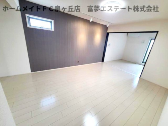 【居間・リビング】 | フジレジデンス | ※イメージ　同物件別号室の写真