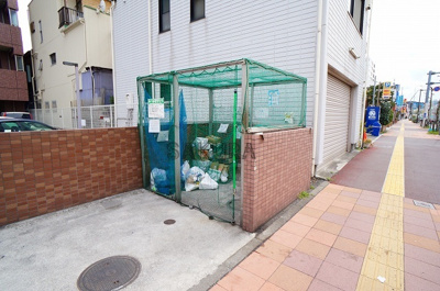 【その他共用部分】 | カーサ・グランデ生麦 | 敷地内にゴミ捨て場完備♪