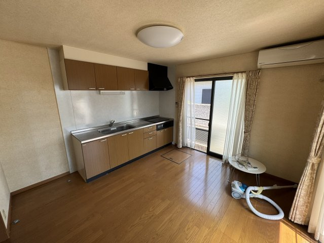 和歌山市和歌浦南2丁目・中古戸建・116862の居間・リビング