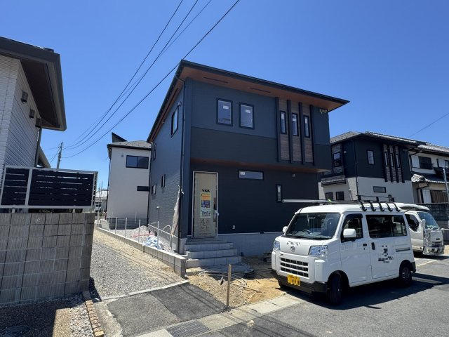草津市上笠3丁目2号棟　新築戸建