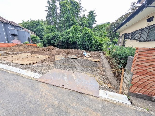 八王子市　寺田町　新築一戸建て（5LDK）の外観|～控除や減税で優遇の長期優良住宅　太陽光パネル搭載　2台駐車可能～