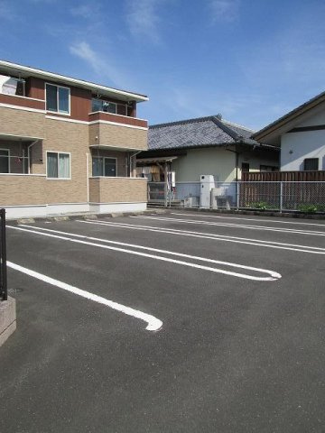 ラ　ポール西浜　Ａの駐車場
