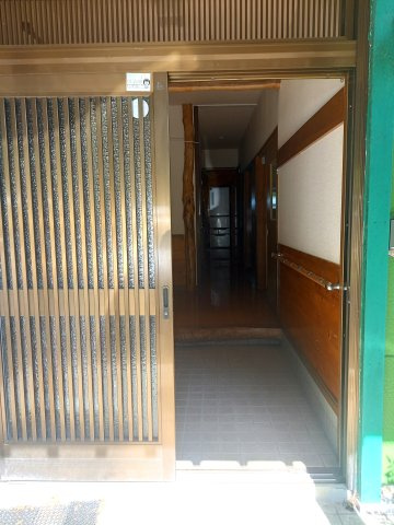 那須烏山市中古戸建の玄関