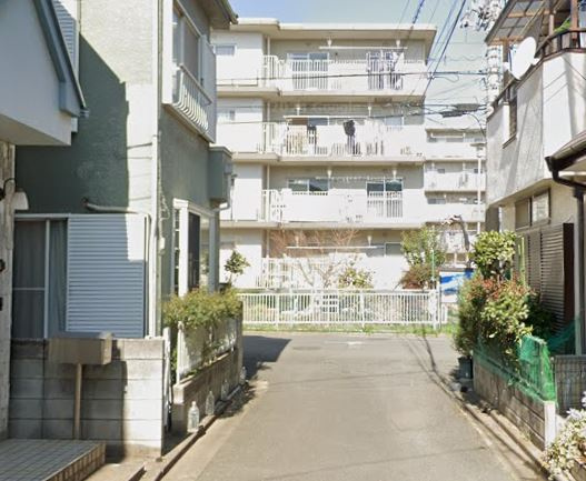 【中古】ふじみ野市西鶴ヶ岡中古住宅の前面道路含む現地写真