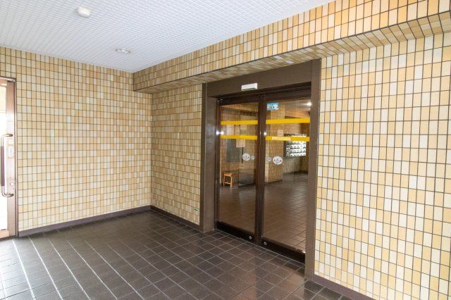 ズイコーアスピラントハイツ足利のエントランス|建物の内部です
