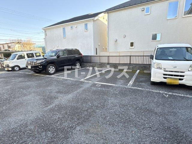 サイプレス北習志野の駐車場