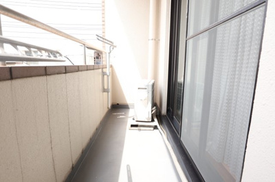 【バルコニー】 | スターヴァレイⅡ | ※同建物ほかのお部屋の写真です。