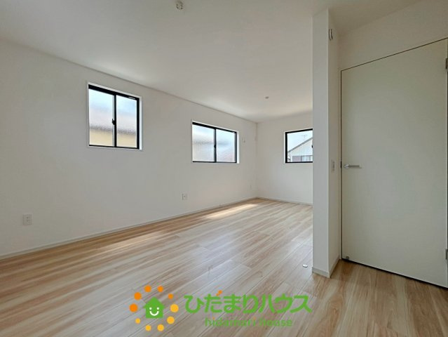 久喜市中妻2期　新築一戸建て　リガーレの洋室