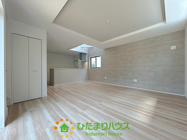 久喜市中妻2期　新築一戸建て　リガーレの居間・リビング