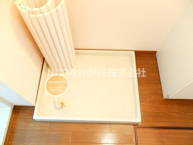 ピュアライフ　Ｃ棟の洗面所|室内洗濯機置き場も付いています◎