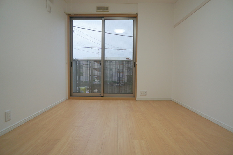 成田西３　戸建の洋室