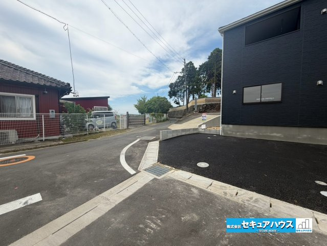 【完成】知多市金沢字泉脇　全3棟のその他|事前予約にて現地ご見学いただけます！お気軽にお問い合わせください♪
■株式会社　セキュアハウス■
住宅ローンに強く、知識、経験豊富なスタッフ在籍
お客様に寄り添い、ご成約後もサポート致します。