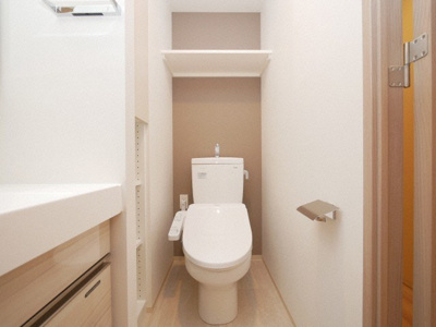 【トイレ】 | エスリードコート堺筋本町 | 落ち着いた色調のトイレです