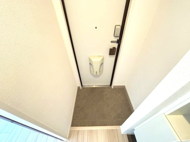 Newdorf(ﾆｭｰﾄﾞﾙﾌ)弐番館の玄関