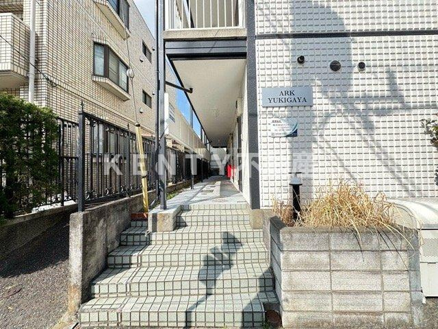 【エントランス】 | アーク雪ヶ谷 | ゆとりのあるエントランスです