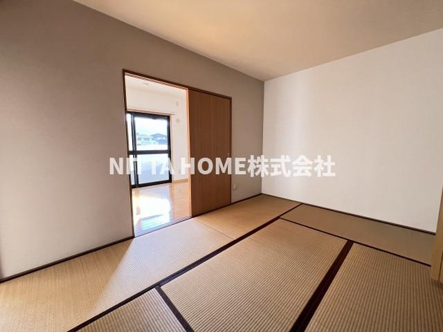 丹波市柏原町南多田の賃貸マンションの和室|和室のお部屋も６帖になります＊