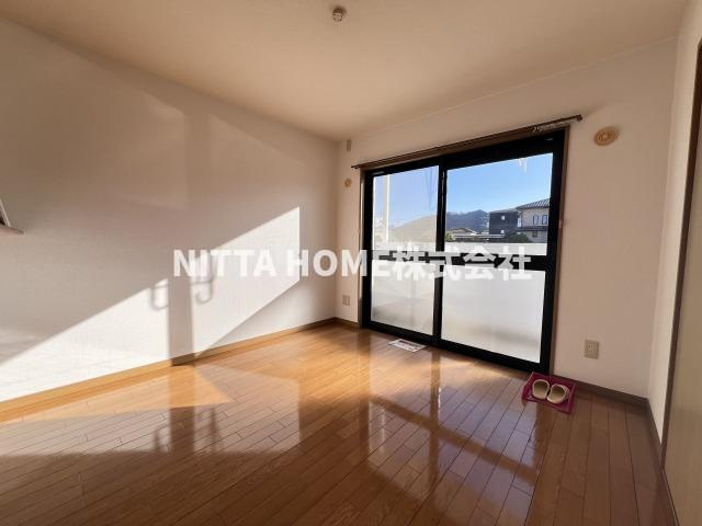 丹波市柏原町南多田の賃貸マンションの内装|６帖の洋室が２部屋あります!(^^)!