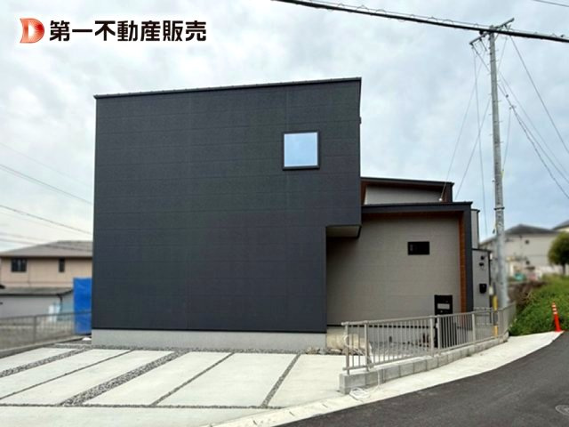 津市高茶屋小森町《1号棟》