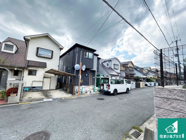 ●29(土)30(日)現地説明会！　大和郡山市小泉町　限定1邸のトイレ|1・2階の2ヶ所にあるので、朝の忙しい時間の順番待ちもなく、深夜の利用にも大変便利です。