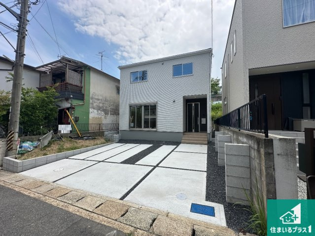 1(土)2(日)現地説明会　大和郡山市小泉町　の外観|安心の10年保証！外観を美しく保ち、雨水で汚れを落とします！気になることがありましたら、お気軽にお問い合わせください！