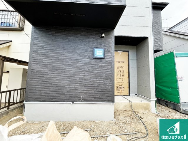 ●5(土)6(日)現地説明会！　大和郡山市小泉町　限定1邸の洋室|シンプルな洋室は、自分好みのインテリアが楽しめます♪ご家族とインテリアや家具を選びに行くのは新築購入時の醍醐味の一つです。ぜひお楽しみください♪