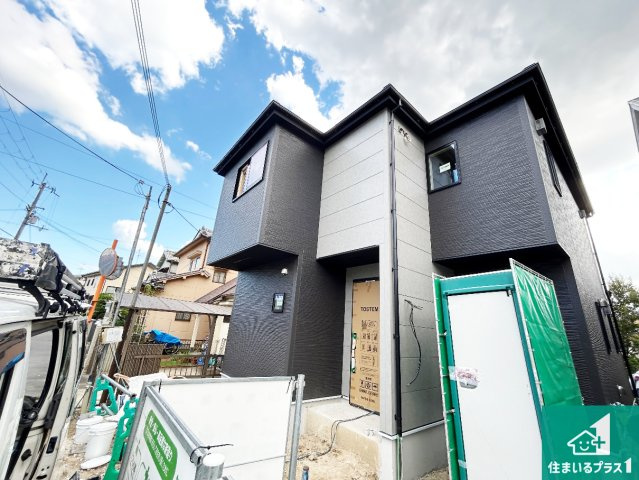 ●5(土)6(日)現地説明会！　大和郡山市小泉町　限定1邸の玄関|シューズボックスにはたくさんの靴が収納できるので玄関周りはいつもスッキリ！ご家族が増えても安心！