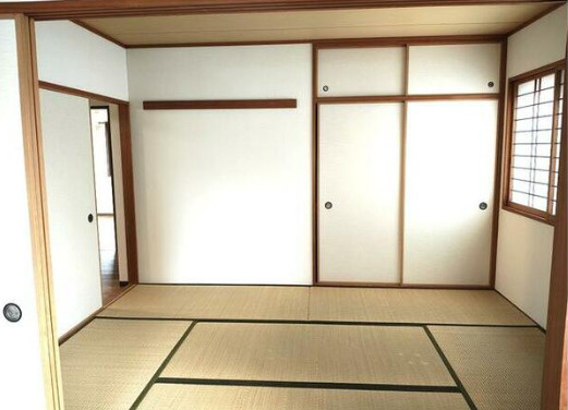 モンセーヌ西神南の和室