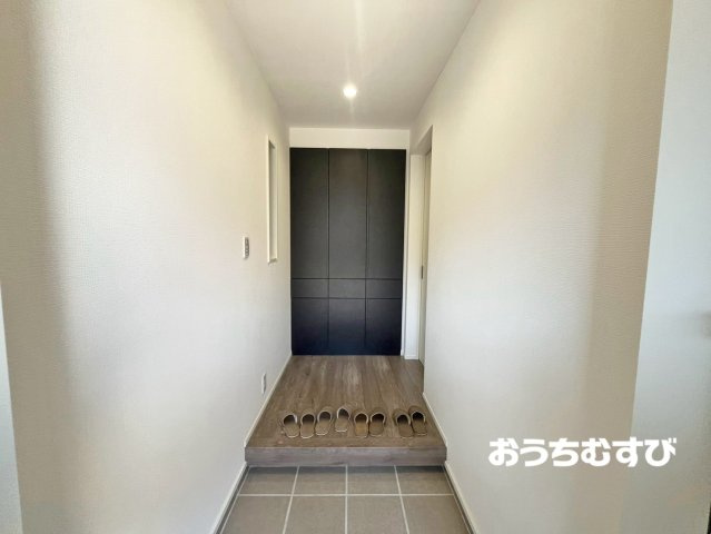 守山区西島町015⑤(全5棟)の玄関