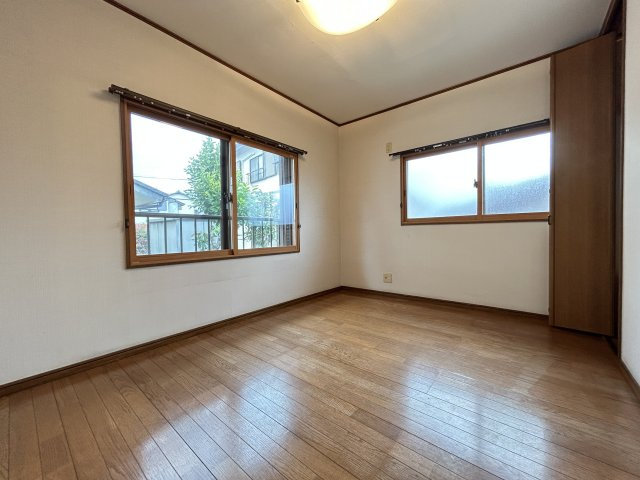 知多郡美浜町美浜緑苑2丁目の洋室|洋室6帖　全居室6帖以上！！