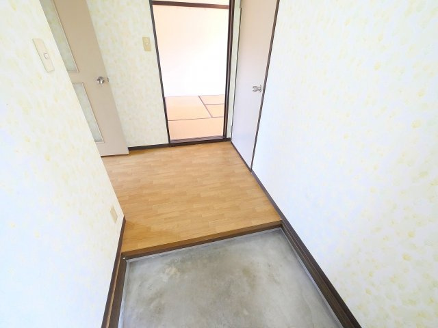 フレグランス谷口の玄関|落ち着いた玄関です
