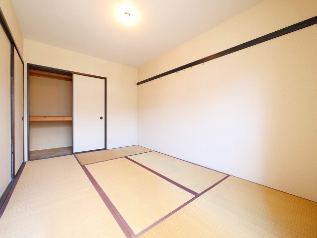 フレグランス谷口の寝室|ゆとりの広さです